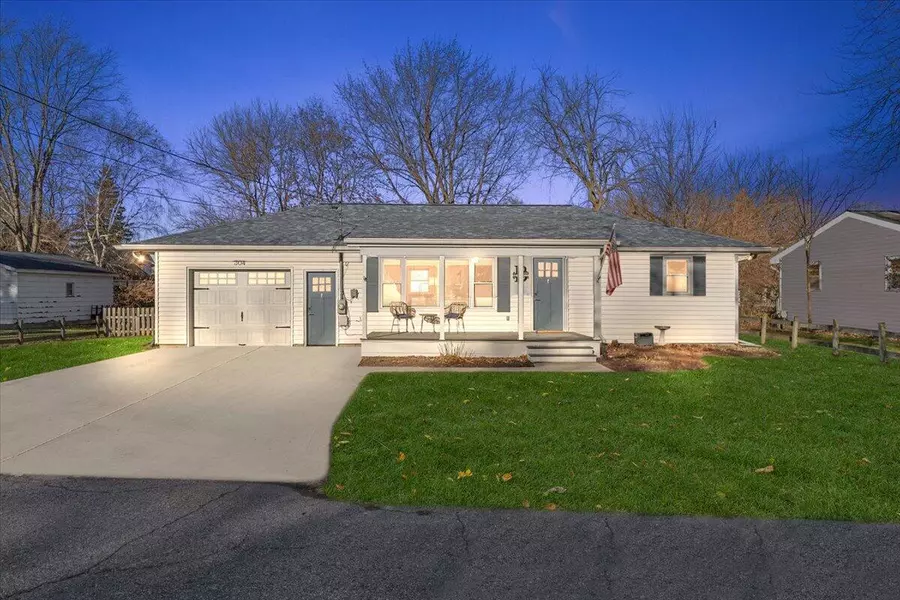 304 Mechanic Street, Stockbridge, MI 49285