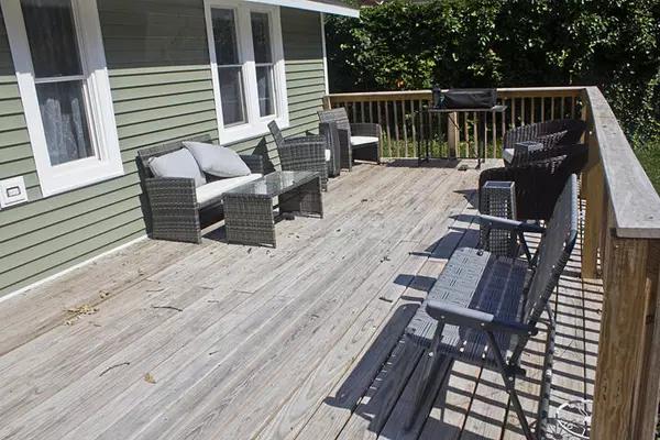 Dowagiac, MI 49047,93402 Lee Drive