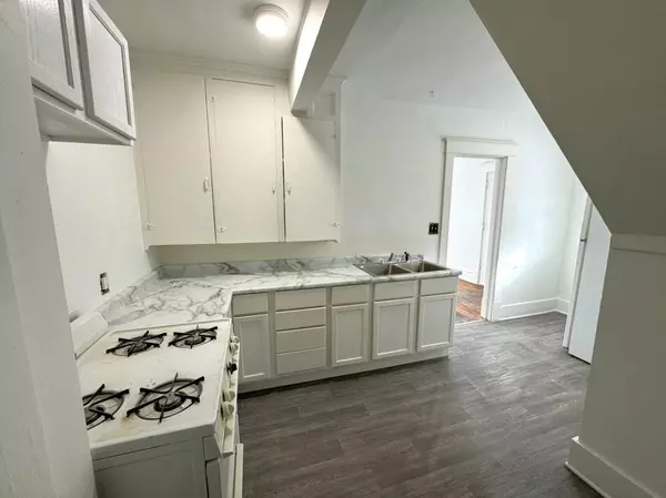 Kalamazoo, MI 49007,727 S Park Street