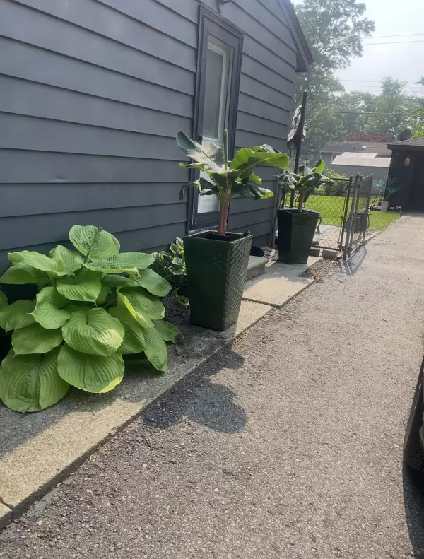 West Bloomfield, MI 48324,1630 Weymouth Street