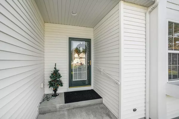 Fruitport, MI 49415,5702 N Turning Leaf Way