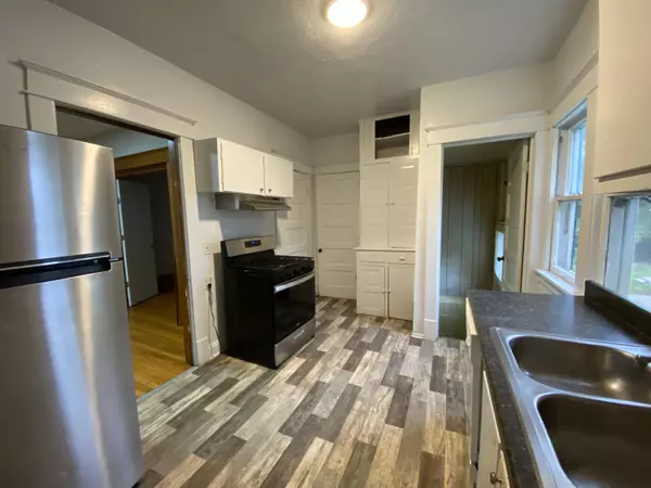 Kalamazoo, MI 49008,726 Forest Street