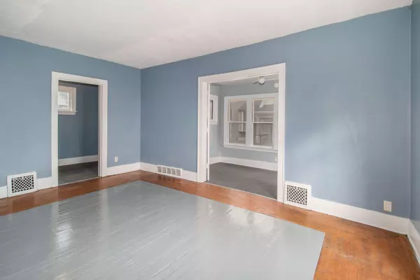 Kalamazoo, MI 49008,911 W Vine Street