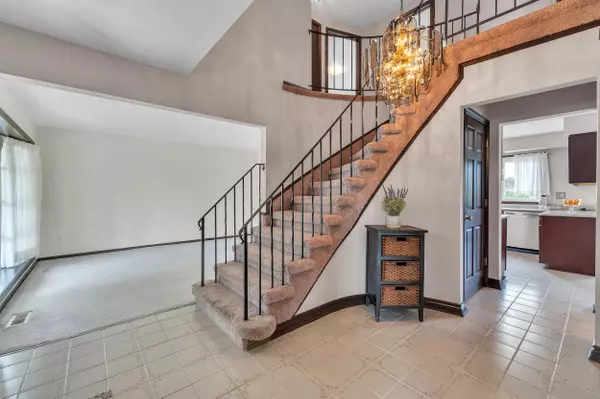 Livonia, MI 48152,33474 Vargo