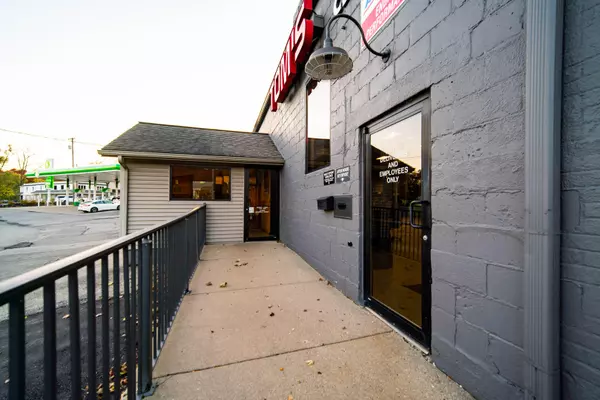 Grand Rapids, MI 49504,1608 Walker NW Avenue