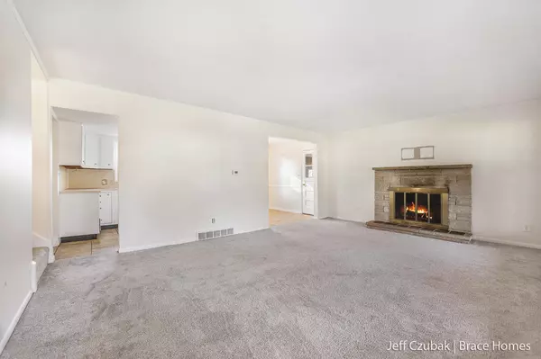 Jenison, MI 49428,1430 Winifred Street