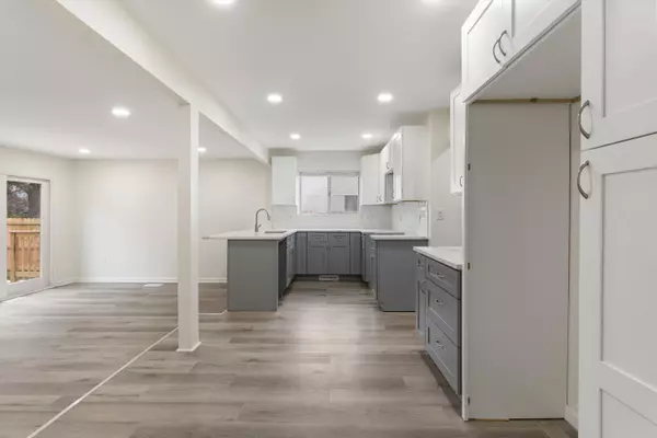 Troy, MI 48083,1735 Crestline Drive