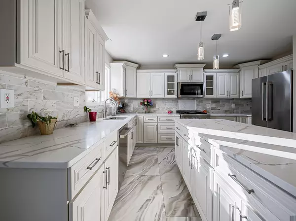 Commerce Twp, MI 48382,3345 E Commerce Road