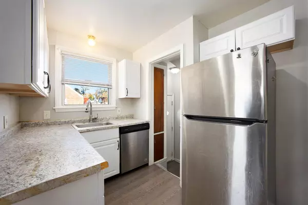 Redford, MI 48240,18516 Olympia