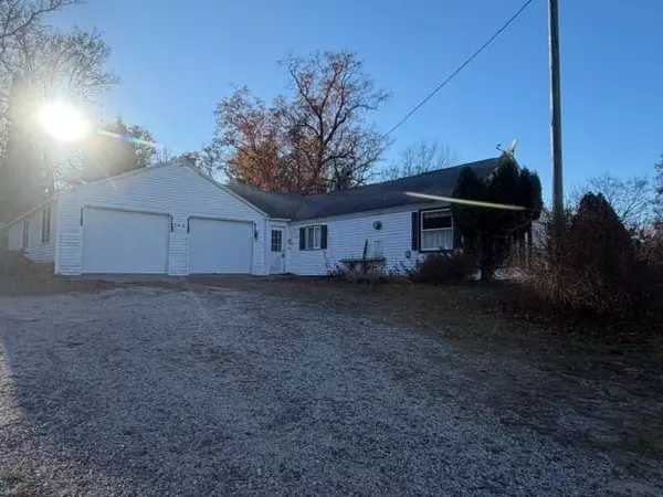 White Cloud, MI 49349,742 W Lincoln Avenue