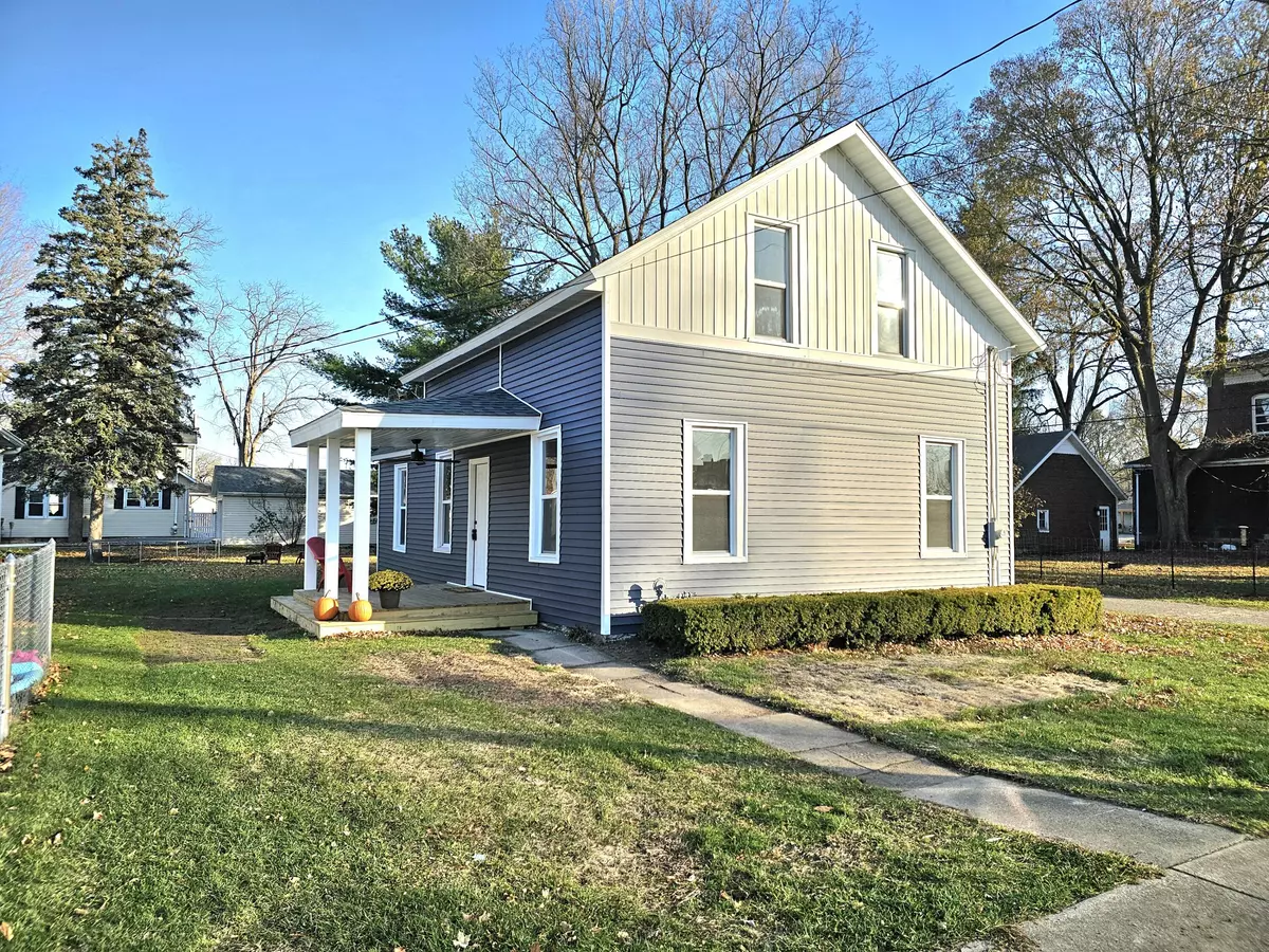 White Pigeon, MI 49099,104 W Hotchin Avenue