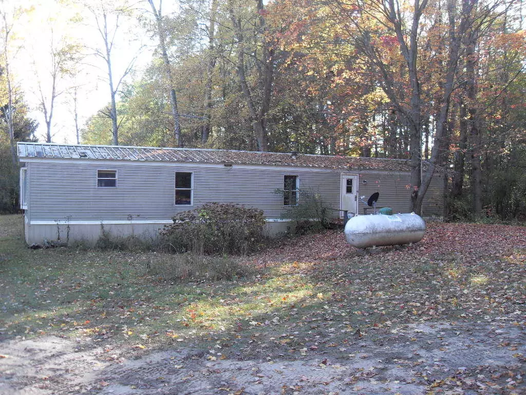 Hesperia, MI 49421,4107 E White River Drive