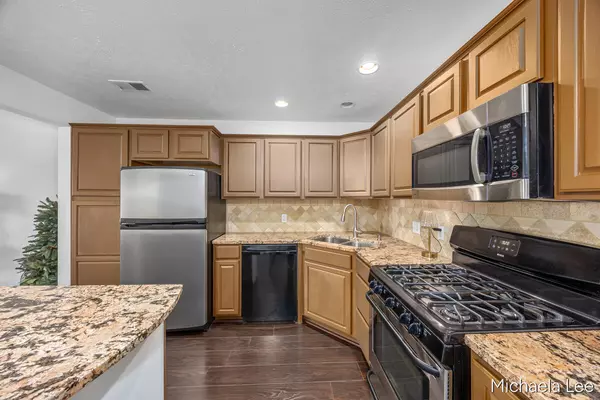 Holland, MI 49424,3169 E Crystal Waters Drive #8