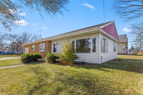 Carson City, MI 48811,106 S Sixth Street Street