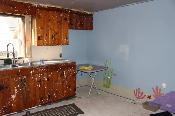 Muskegon, MI 49442,1674 Evanston Avenue