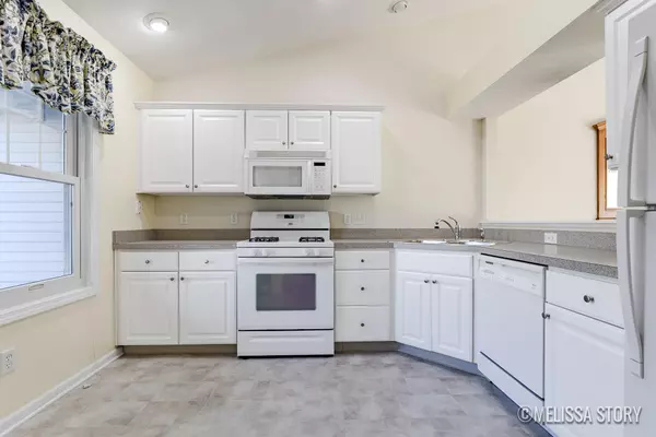 Norton Shores, MI 49444,6833 Windwater Court