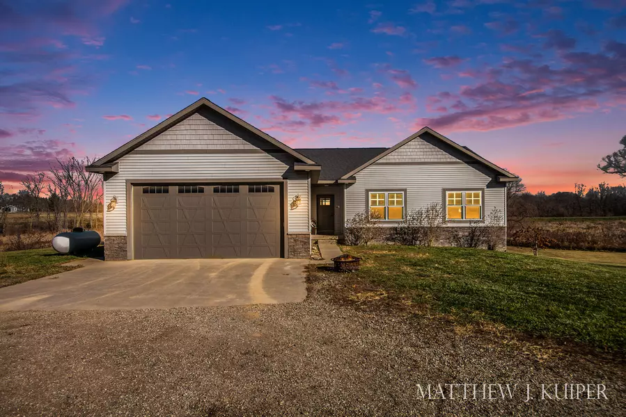 2011 118th Avenue, Allegan, MI 49010