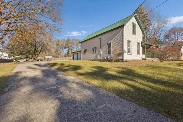 Greenville, MI 48838,614 W South Street