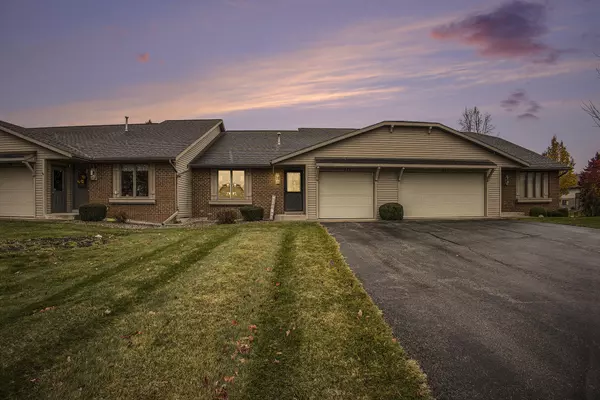 272 Interlaken Court #272, Zeeland, MI 49464