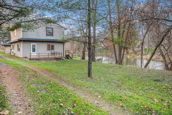 130 Benton Street, Bellevue, MI 49021