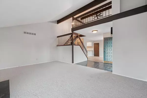 Bloomfield Hills, MI 48304,1525 S Hill Boulevard