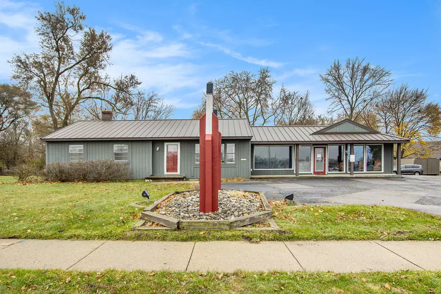 218 Gladys Street, Portage, MI 49002