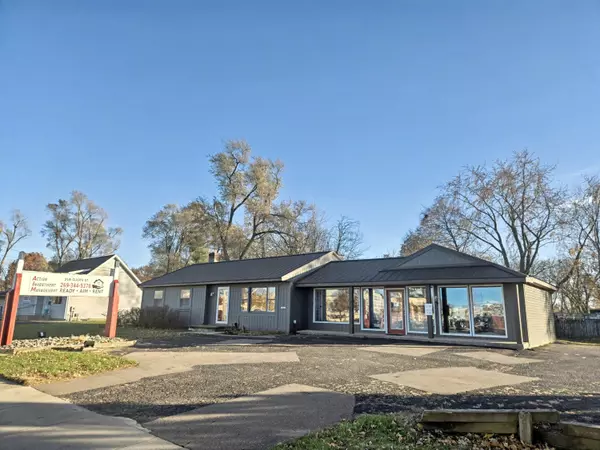 218 Gladys Street, Portage, MI 49002