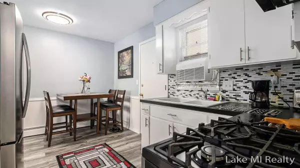 Wyoming, MI 49509,2130 Banner SW Drive #21