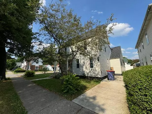 Grand Rapids, MI 49504,1450 Hamilton NW Avenue