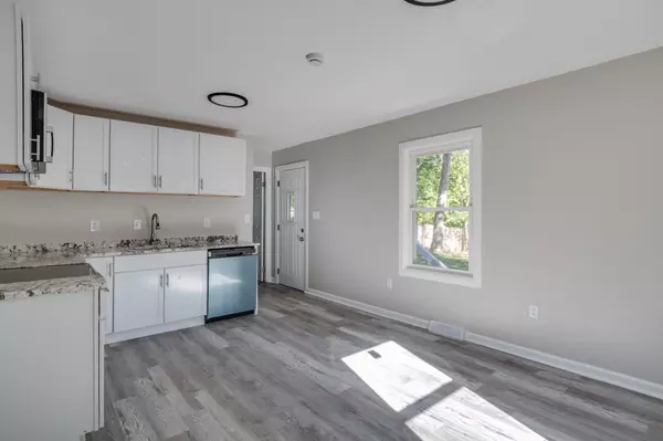 Portage, MI 49024,5609 Roanoke Street