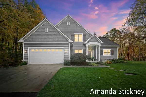 1823 Starr View Lane, Middleville, MI 49333