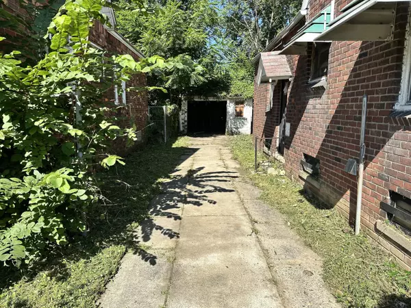 Detroit, MI 48227,14819 Hubbell Street