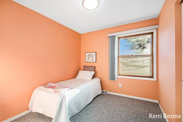 Jenison, MI 49428,7836 Elbow Drive