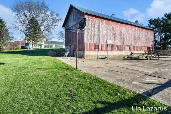 Three Rivers, MI 49093,12675 Harder Road