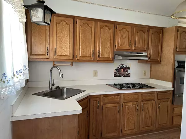 Livonia, MI 48152,19436 Donna Street