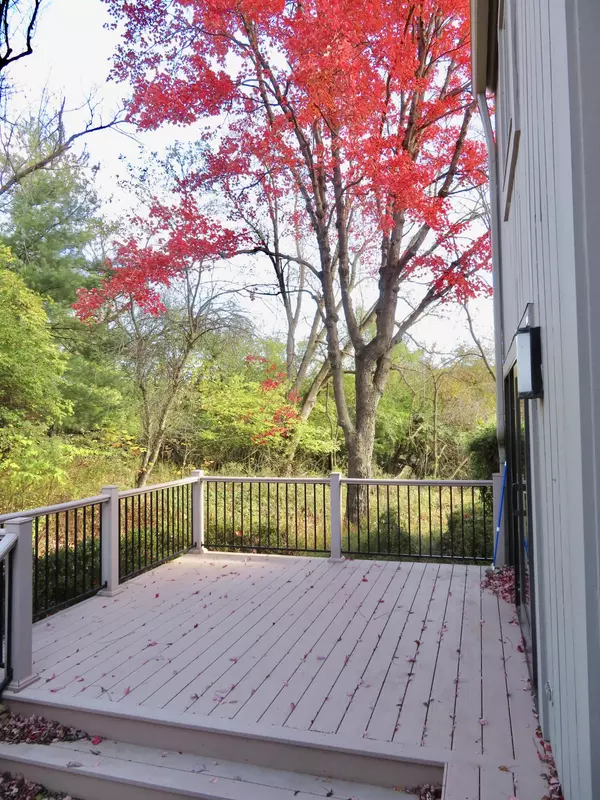 Ann Arbor, MI 48103,2134 Overlook Court