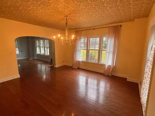 Portage, MI 49002,2106 Forest Drive