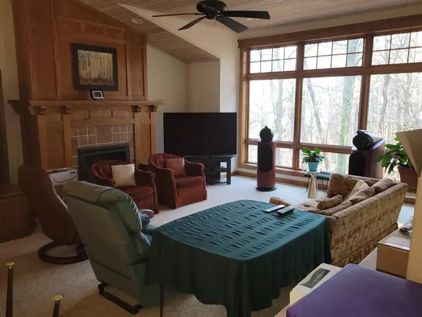 Kalamazoo, MI 49009,6070 Far Hills Way