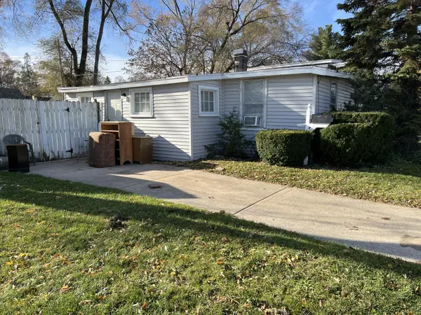 Grand Rapids, MI 49548,150 Frontenac SE Street