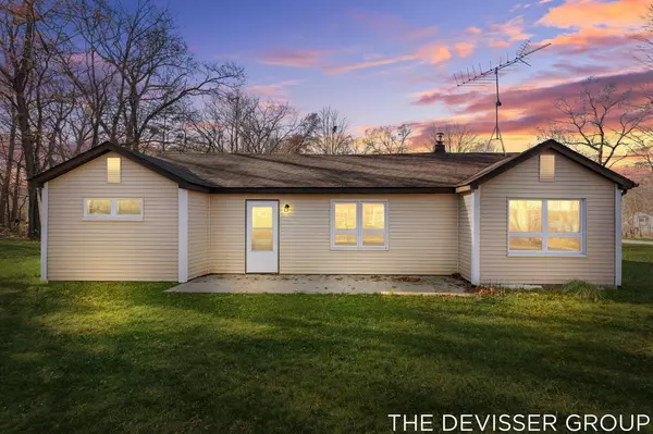 Pullman, MI 49450,922 Maas Lane