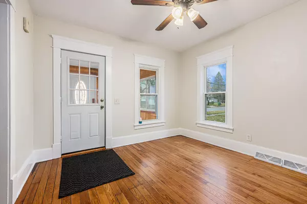 Three Rivers, MI 49093,633 S Constantine Street