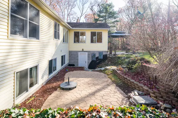 Muskegon, MI 49442,423 Fernwood Lane