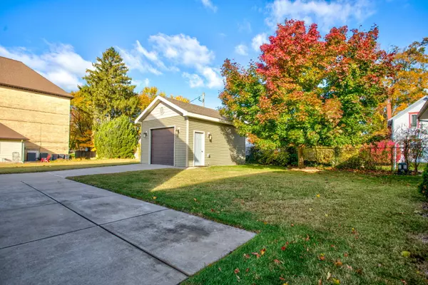 South Haven, MI 49090,317 Monroe Street