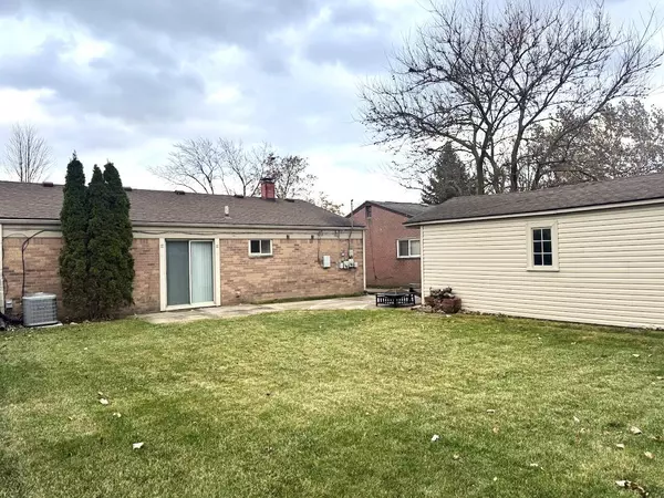 Westland, MI 48185,8315 Flamingo Street