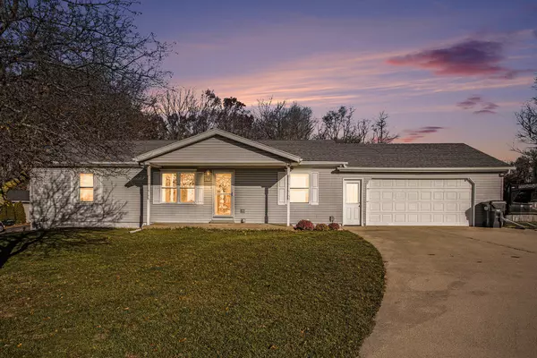 1177 106th Avenue, Plainwell, MI 49080