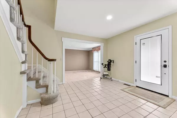 Farmington Hills, MI 48331,34006 Glouster Circle