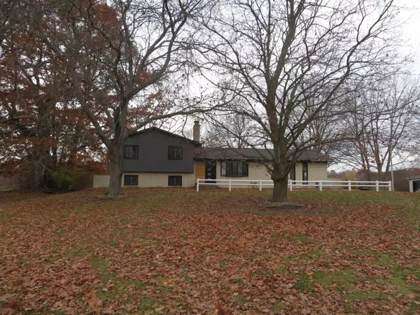 5591 Wing SE Avenue, Kentwood, MI 49512