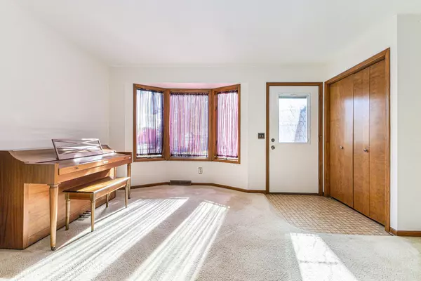 Grand Rapids, MI 49546,2233 Radcliff SE Circle #82