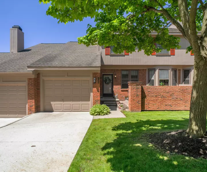 7288 Danbrooke Court, West Bloomfield, MI 48322