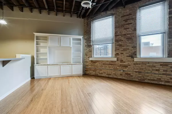 Grand Rapids, MI 49503,40 Monroe Center NW Street #307